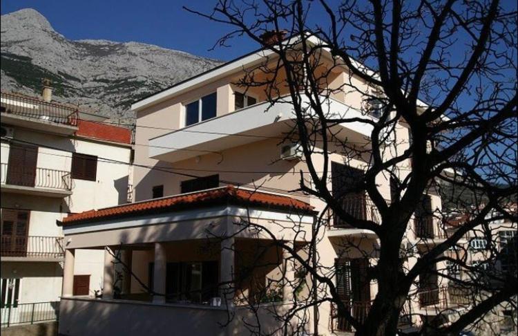 Apartmani Jovic Макарска Экстерьер фото