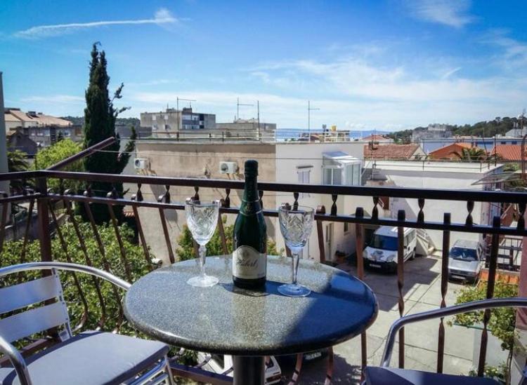Apartmani Jovic Макарска Экстерьер фото