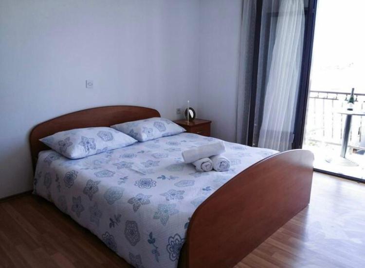 Apartmani Jovic Макарска Экстерьер фото