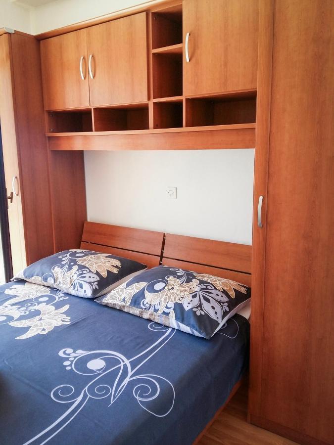 Apartmani Jovic Макарска Экстерьер фото